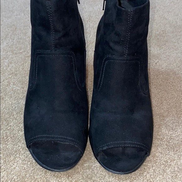 Black open toed heels - Picture 4 of 5